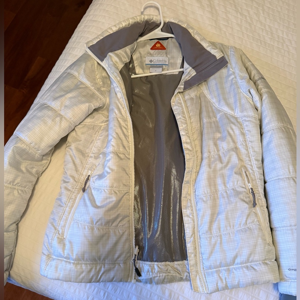 Columbia Puffer Insert Omni- Shield sz M EUC